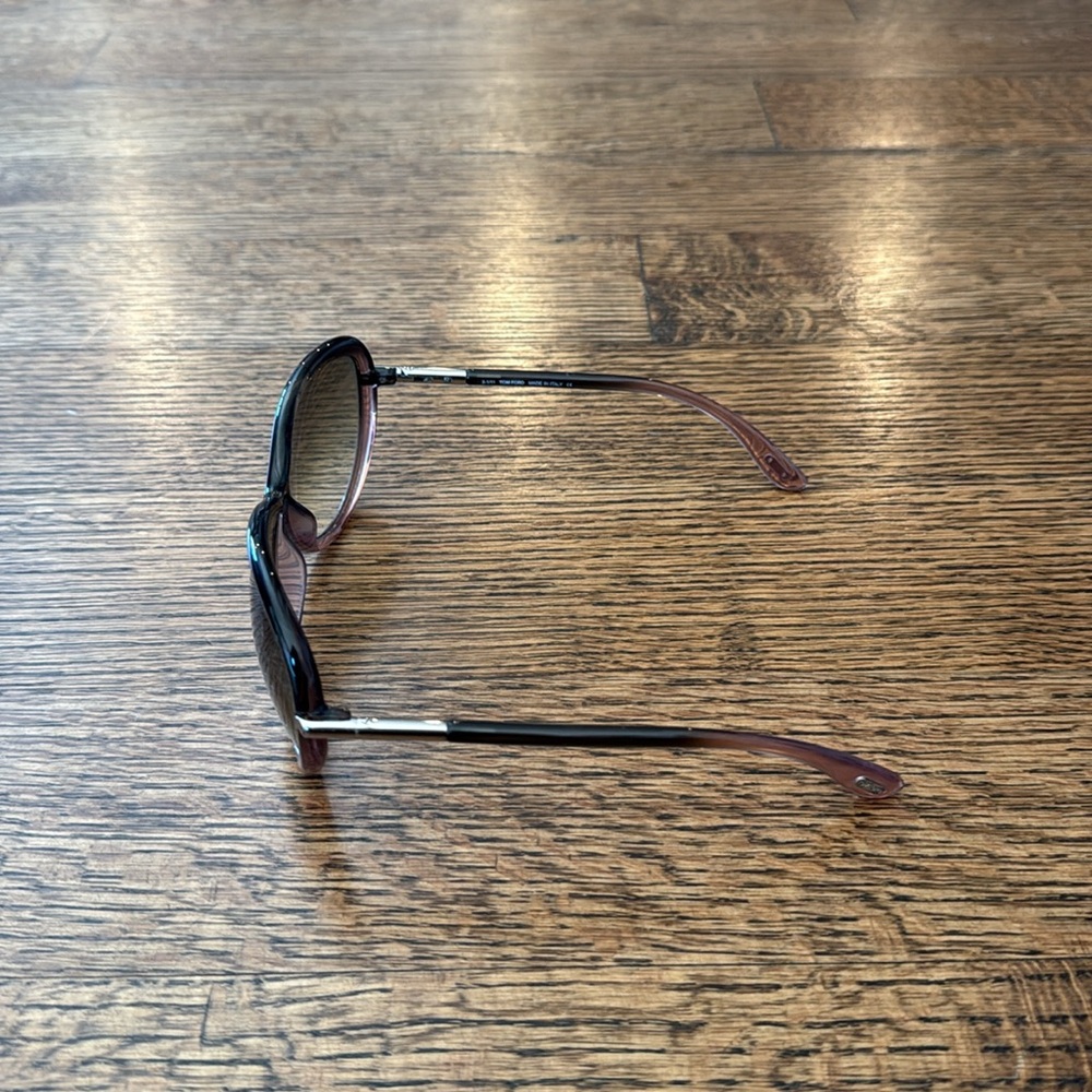 Tom Ford sunglasses. - Picture 4 of 6
